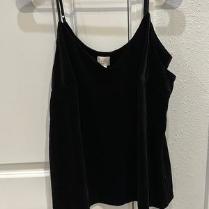 NWT A New Day Tank top. Size Large. Velvet. Wrinkled from moving. Smoke free